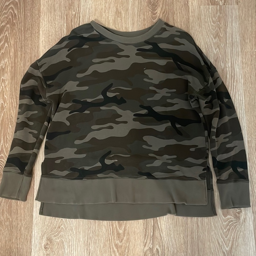Army green longsleeve size:large